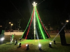 Noticia: La Calera da la bienvenida a diciembre con el tradicional Encendido del Árbol de Navidad