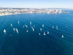 Noticia: FALTA DE VIENTO AÑADE SUSPENSO A LA FINAL DEL CAMPEONATO NACIONAL DE VELEROS OCEÁNICOS