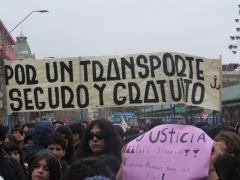 Noticia: A un año del fallecimiento de Alberto Gómez: Estudiantes secundarios y universitarios se movilización por un transporte digno y seguro